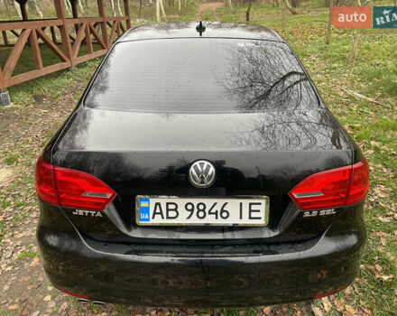 Чорний Фольксваген Джетта, об'ємом двигуна 2.5 л та пробігом 330 тис. км за 7999 $, фото 4 на Automoto.ua