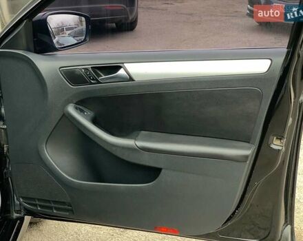 Черный Фольксваген Джетта, объемом двигателя 2.5 л и пробегом 339 тыс. км за 8790 $, фото 23 на Automoto.ua