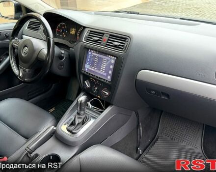 Черный Фольксваген Джетта, объемом двигателя 2 л и пробегом 261 тыс. км за 10999 $, фото 8 на Automoto.ua