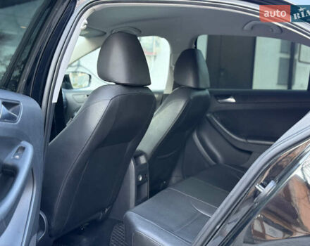 Черный Фольксваген Джетта, объемом двигателя 2.48 л и пробегом 152 тыс. км за 8400 $, фото 15 на Automoto.ua