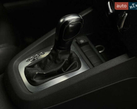 Чорний Фольксваген Джетта, об'ємом двигуна 2.48 л та пробігом 189 тис. км за 8999 $, фото 13 на Automoto.ua
