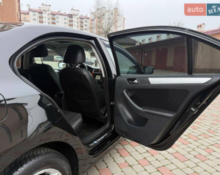 Черный Фольксваген Джетта, объемом двигателя 2 л и пробегом 170 тыс. км за 8300 $, фото 67 на Automoto.ua