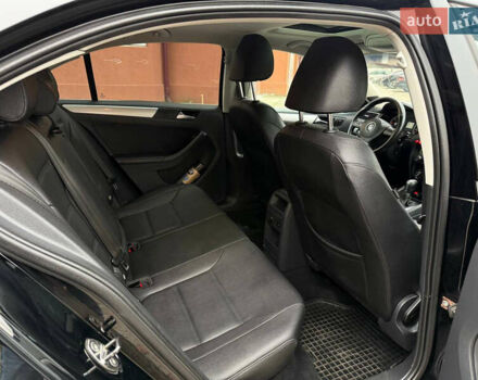 Черный Фольксваген Джетта, объемом двигателя 2 л и пробегом 170 тыс. км за 8300 $, фото 69 на Automoto.ua