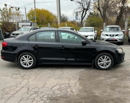 Черный Фольксваген Джетта, объемом двигателя 1.6 л и пробегом 279 тыс. км за 8690 $, фото 4 на Automoto.ua