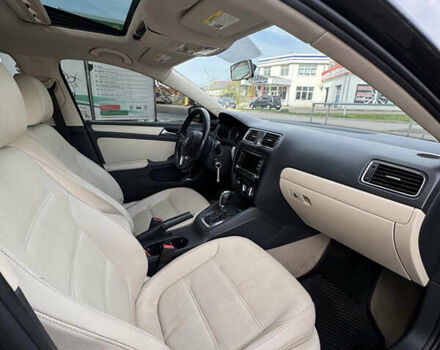 Черный Фольксваген Джетта, объемом двигателя 2.5 л и пробегом 236 тыс. км за 8500 $, фото 13 на Automoto.ua