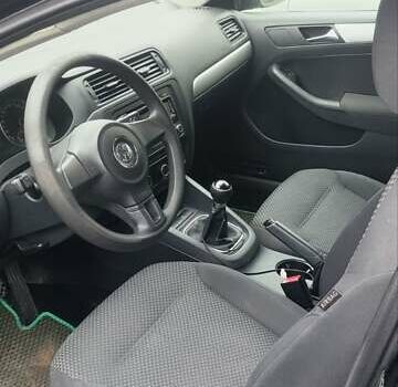 Черный Фольксваген Джетта, объемом двигателя 1.6 л и пробегом 250 тыс. км за 9000 $, фото 7 на Automoto.ua