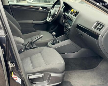 Черный Фольксваген Джетта, объемом двигателя 1.6 л и пробегом 279 тыс. км за 8690 $, фото 23 на Automoto.ua