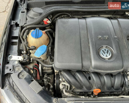 Черный Фольксваген Джетта, объемом двигателя 2.5 л и пробегом 174 тыс. км за 8300 $, фото 14 на Automoto.ua