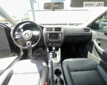 Черный Фольксваген Джетта, объемом двигателя 2.48 л и пробегом 276 тыс. км за 7900 $, фото 7 на Automoto.ua