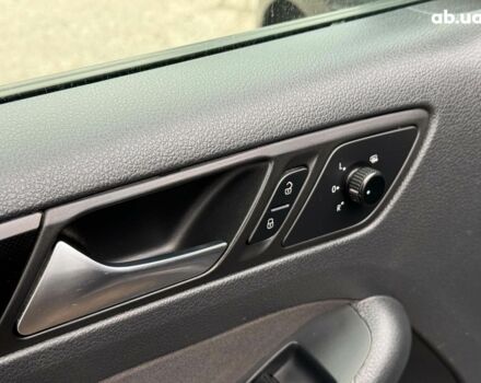 Черный Фольксваген Джетта, объемом двигателя 1.6 л и пробегом 279 тыс. км за 8690 $, фото 13 на Automoto.ua