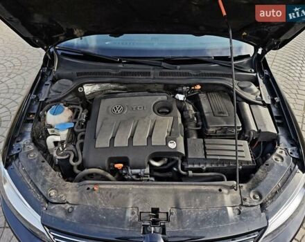 Чорний Фольксваген Джетта, об'ємом двигуна 1.6 л та пробігом 253 тис. км за 8500 $, фото 7 на Automoto.ua
