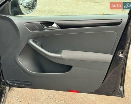 Черный Фольксваген Джетта, объемом двигателя 1.6 л и пробегом 279 тыс. км за 8690 $, фото 22 на Automoto.ua