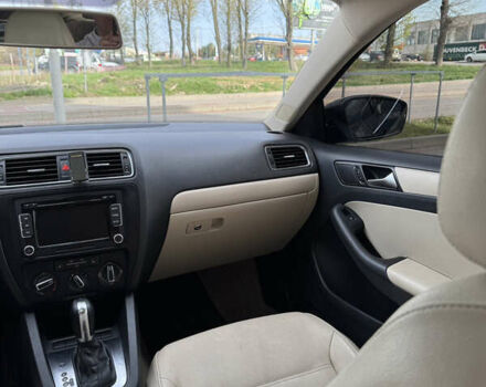 Черный Фольксваген Джетта, объемом двигателя 2.5 л и пробегом 236 тыс. км за 8500 $, фото 17 на Automoto.ua