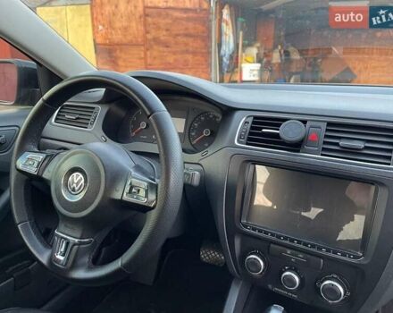 Чорний Фольксваген Джетта, об'ємом двигуна 2.5 л та пробігом 280 тис. км за 4000 $, фото 4 на Automoto.ua