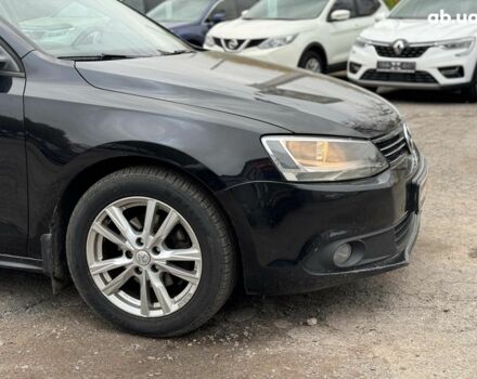 Черный Фольксваген Джетта, объемом двигателя 1.6 л и пробегом 279 тыс. км за 8690 $, фото 3 на Automoto.ua