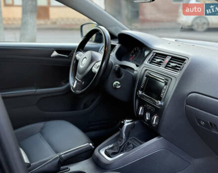 Черный Фольксваген Джетта, объемом двигателя 2.48 л и пробегом 152 тыс. км за 8500 $, фото 14 на Automoto.ua