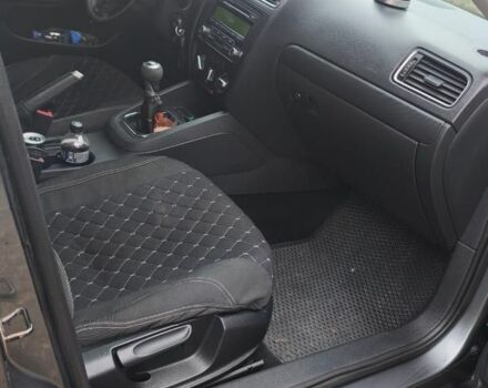 Черный Фольксваген Джетта, объемом двигателя 2.5 л и пробегом 200 тыс. км за 8200 $, фото 23 на Automoto.ua