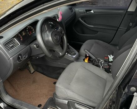 Чорний Фольксваген Джетта, об'ємом двигуна 2 л та пробігом 260 тис. км за 7200 $, фото 6 на Automoto.ua