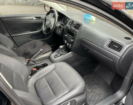 Черный Фольксваген Джетта, объемом двигателя 2.5 л и пробегом 174 тыс. км за 8300 $, фото 18 на Automoto.ua