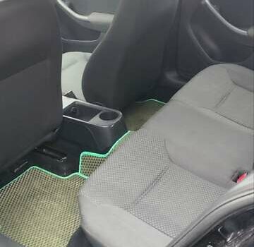 Черный Фольксваген Джетта, объемом двигателя 1.6 л и пробегом 250 тыс. км за 9000 $, фото 10 на Automoto.ua