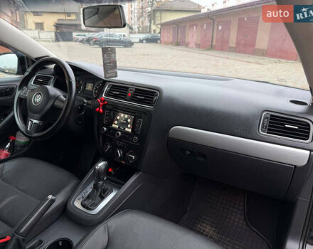 Черный Фольксваген Джетта, объемом двигателя 2 л и пробегом 170 тыс. км за 8300 $, фото 76 на Automoto.ua