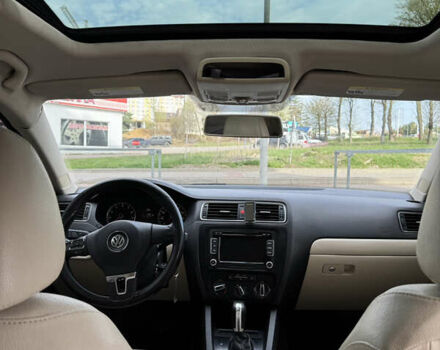 Черный Фольксваген Джетта, объемом двигателя 2.5 л и пробегом 236 тыс. км за 8500 $, фото 19 на Automoto.ua