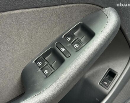 Черный Фольксваген Джетта, объемом двигателя 1.6 л и пробегом 279 тыс. км за 8690 $, фото 12 на Automoto.ua