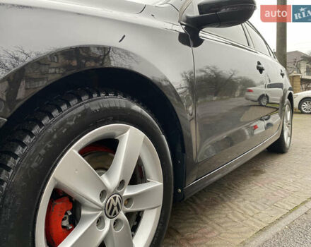 Черный Фольксваген Джетта, объемом двигателя 1.2 л и пробегом 112 тыс. км за 7800 $, фото 11 на Automoto.ua