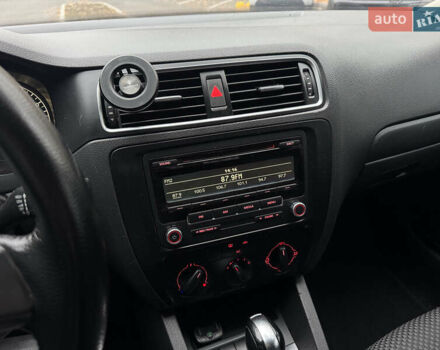 Черный Фольксваген Джетта, объемом двигателя 2 л и пробегом 260 тыс. км за 7499 $, фото 10 на Automoto.ua