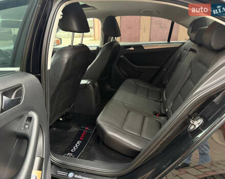 Черный Фольксваген Джетта, объемом двигателя 2 л и пробегом 170 тыс. км за 8300 $, фото 54 на Automoto.ua