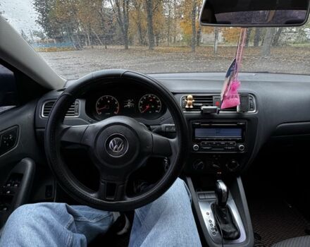 Чорний Фольксваген Джетта, об'ємом двигуна 2 л та пробігом 260 тис. км за 7200 $, фото 12 на Automoto.ua