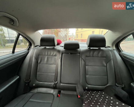 Черный Фольксваген Джетта, объемом двигателя 2.5 л и пробегом 174 тыс. км за 8300 $, фото 36 на Automoto.ua