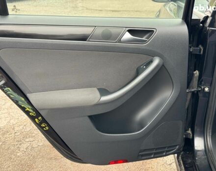 Черный Фольксваген Джетта, объемом двигателя 1.6 л и пробегом 279 тыс. км за 8690 $, фото 17 на Automoto.ua