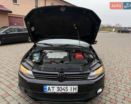 Черный Фольксваген Джетта, объемом двигателя 2 л и пробегом 170 тыс. км за 8300 $, фото 78 на Automoto.ua