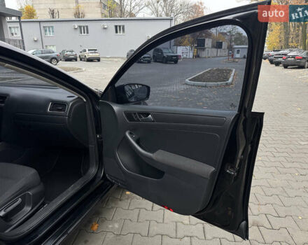 Черный Фольксваген Джетта, объемом двигателя 2 л и пробегом 260 тыс. км за 7499 $, фото 8 на Automoto.ua