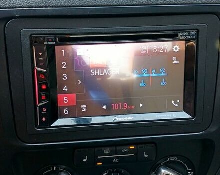 Черный Фольксваген Джетта, объемом двигателя 2.5 л и пробегом 320 тыс. км за 8000 $, фото 2 на Automoto.ua