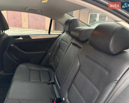 Черный Фольксваген Джетта, объемом двигателя 2 л и пробегом 170 тыс. км за 8300 $, фото 56 на Automoto.ua