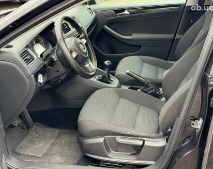 Черный Фольксваген Джетта, объемом двигателя 1.6 л и пробегом 279 тыс. км за 8690 $, фото 14 на Automoto.ua