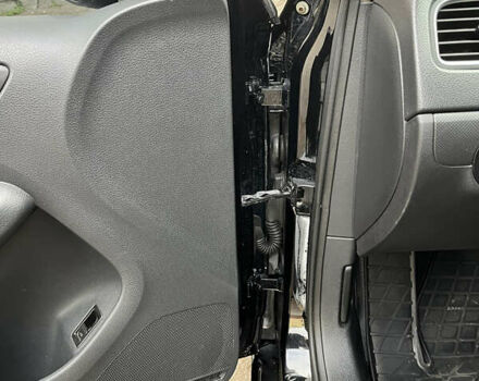 Черный Фольксваген Джетта, объемом двигателя 2.5 л и пробегом 174 тыс. км за 8300 $, фото 26 на Automoto.ua