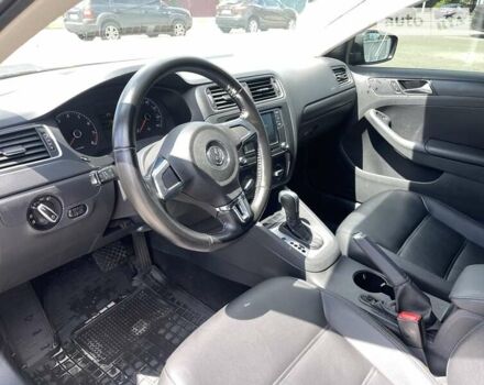 Черный Фольксваген Джетта, объемом двигателя 2.48 л и пробегом 276 тыс. км за 7900 $, фото 6 на Automoto.ua