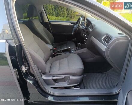 Черный Фольксваген Джетта, объемом двигателя 2.47 л и пробегом 243 тыс. км за 7900 $, фото 12 на Automoto.ua