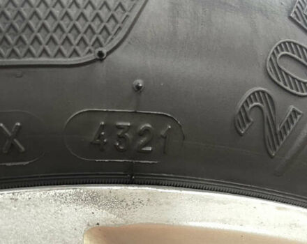 Черный Фольксваген Джетта, объемом двигателя 2.5 л и пробегом 219 тыс. км за 7800 $, фото 15 на Automoto.ua