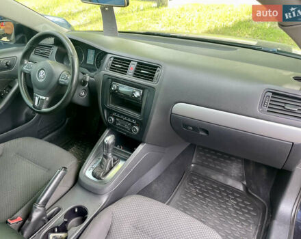 Чорний Фольксваген Джетта, об'ємом двигуна 1.39 л та пробігом 199 тис. км за 8499 $, фото 34 на Automoto.ua