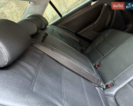 Черный Фольксваген Джетта, объемом двигателя 2.5 л и пробегом 186 тыс. км за 8750 $, фото 42 на Automoto.ua