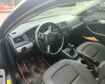 Черный Фольксваген Джетта, объемом двигателя 2 л и пробегом 236 тыс. км за 7999 $, фото 7 на Automoto.ua