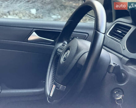 Черный Фольксваген Джетта, объемом двигателя 2.5 л и пробегом 186 тыс. км за 8750 $, фото 51 на Automoto.ua