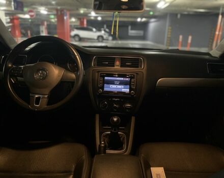 Черный Фольксваген Джетта, объемом двигателя 2.5 л и пробегом 364 тыс. км за 6499 $, фото 5 на Automoto.ua