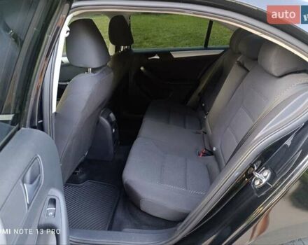 Черный Фольксваген Джетта, объемом двигателя 2.47 л и пробегом 243 тыс. км за 7900 $, фото 11 на Automoto.ua