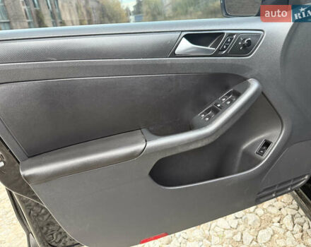 Черный Фольксваген Джетта, объемом двигателя 2.5 л и пробегом 186 тыс. км за 8750 $, фото 20 на Automoto.ua