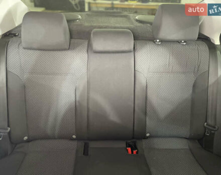 Чорний Фольксваген Джетта, об'ємом двигуна 1.39 л та пробігом 199 тис. км за 8499 $, фото 22 на Automoto.ua